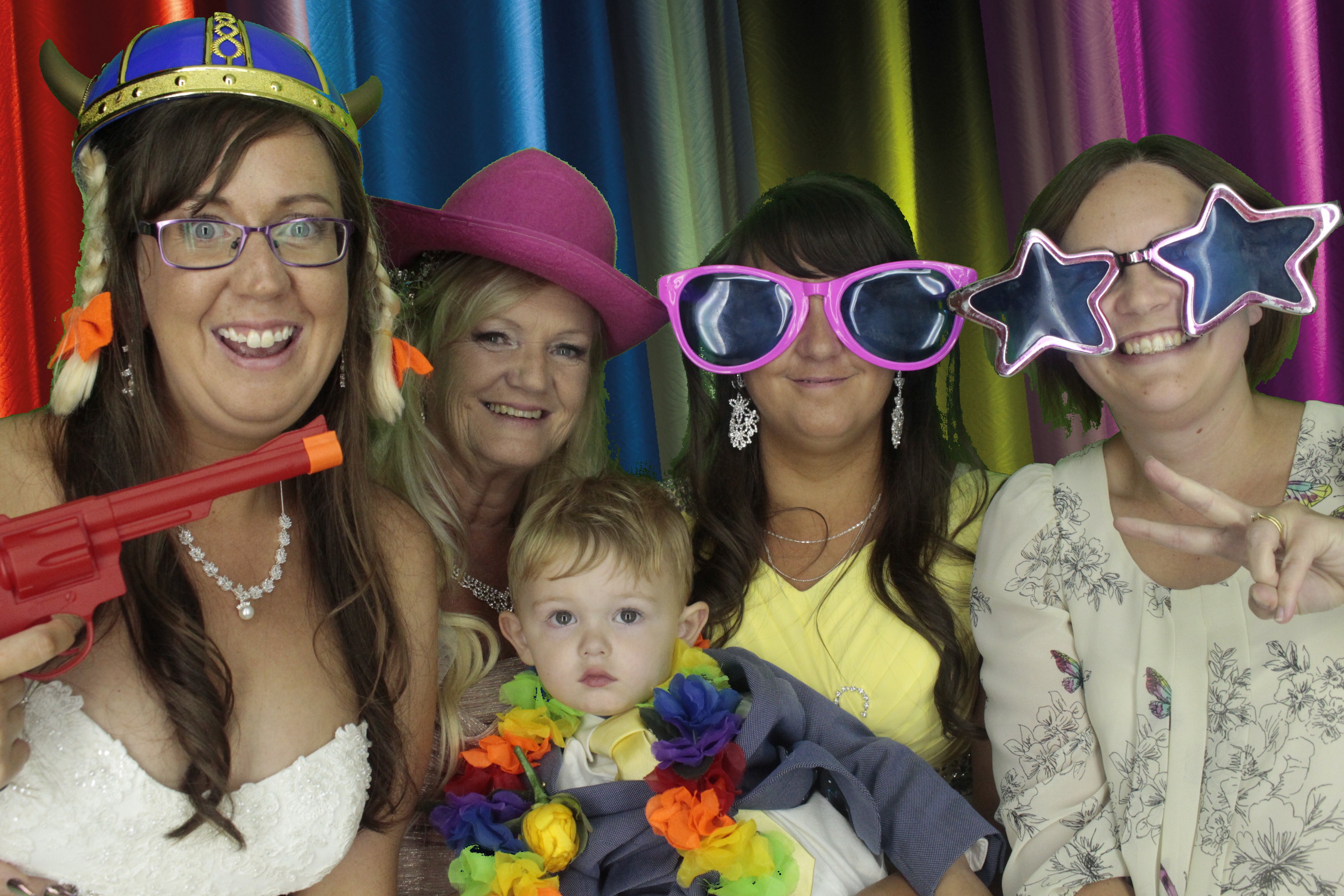 Leanne & Mike's Wedding | View more photos from the event at gallery.myphotoboothexperience.co.uk/u/MyPhotoBoothExperienceLtd/Leanne-Mikes-Wedding